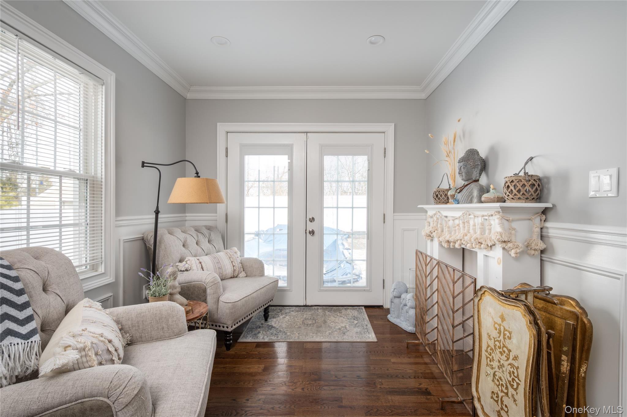 132 Webster Street Merrick, NY 11566 - Photo 5 of 28