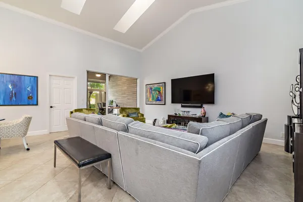 $8,500 | 2102 Mahogany Place, Palm Beach Gardens, FL 33418