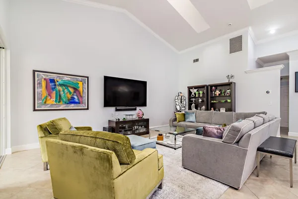 $8,500 | 2102 Mahogany Place, Palm Beach Gardens, FL 33418