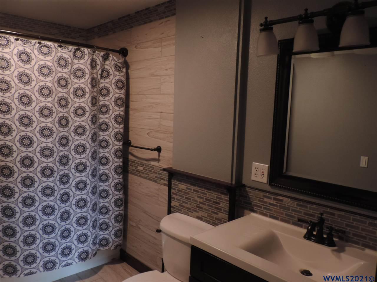 4980 Jones Road Southeast Salem, OR 97302 - Photo 14 of 15 Gallery Image 14