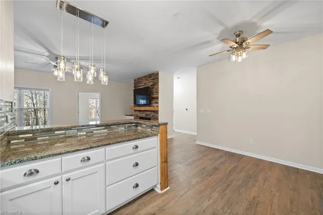 $219,900 | 6901 Hanesbrook Circle, Unit 102, Clemmons, NC 27012