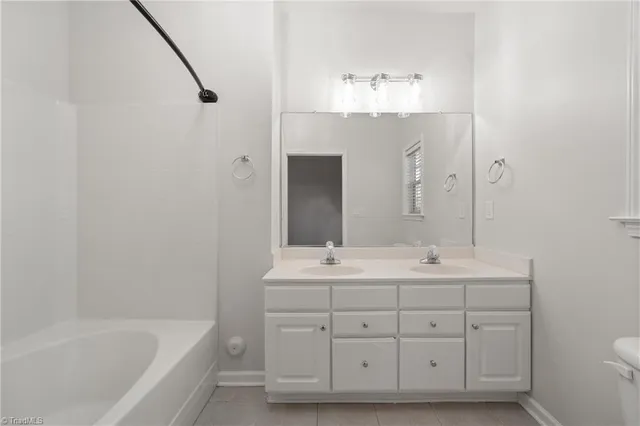 $219,900 | 6901 Hanesbrook Circle, Unit 102, Clemmons, NC 27012