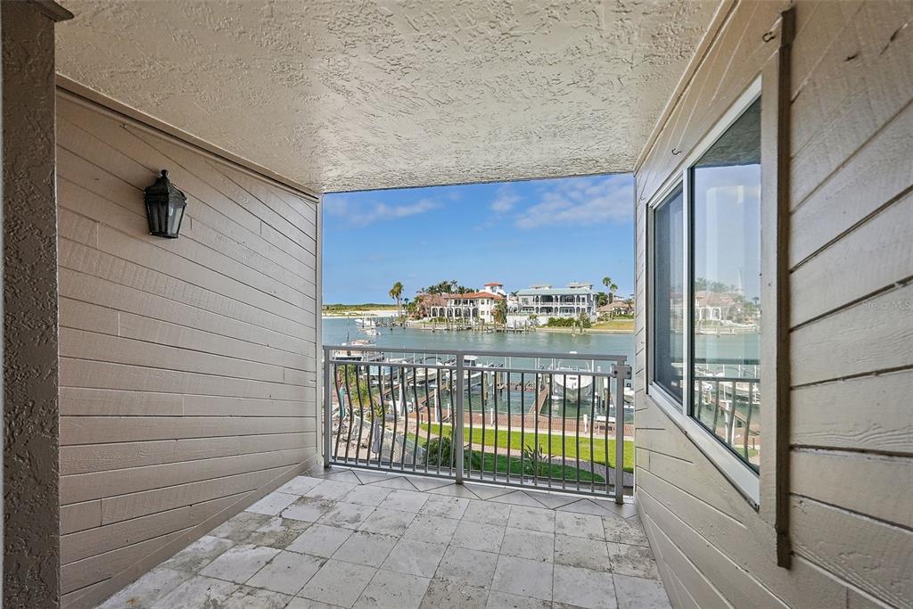 936 Pinellas Bayway South, Unit T5 Tierra Verde, FL 33715 - Photo 20 of 38