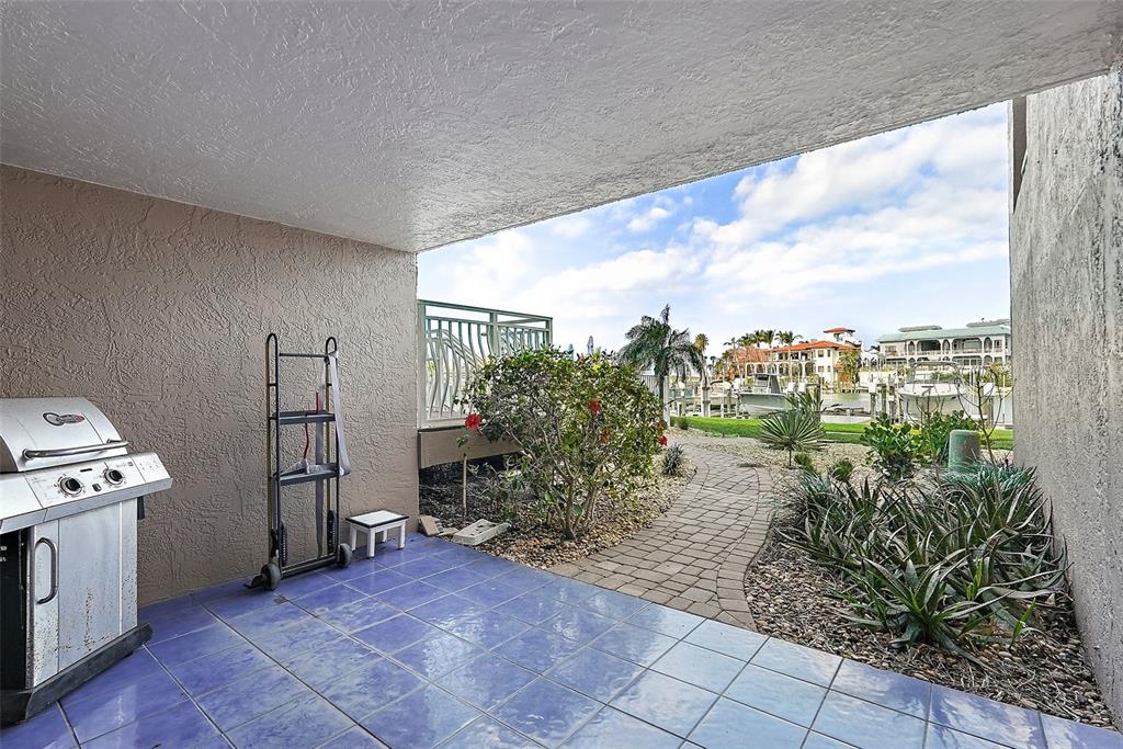 936 Pinellas Bayway South, Unit T5 Tierra Verde, FL 33715 - Photo 23 of 38 a view of a room with gym equipment