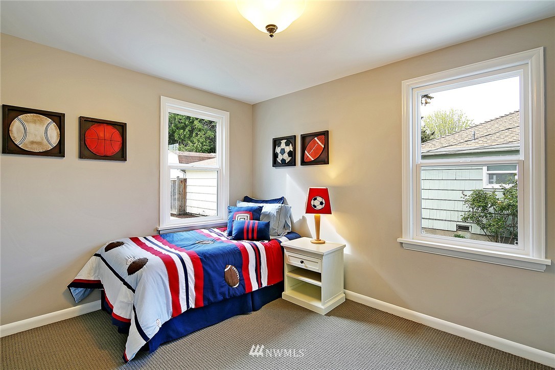 6715 12th Avenue Southwest Seattle, WA 98106 - Photo 15 of 22