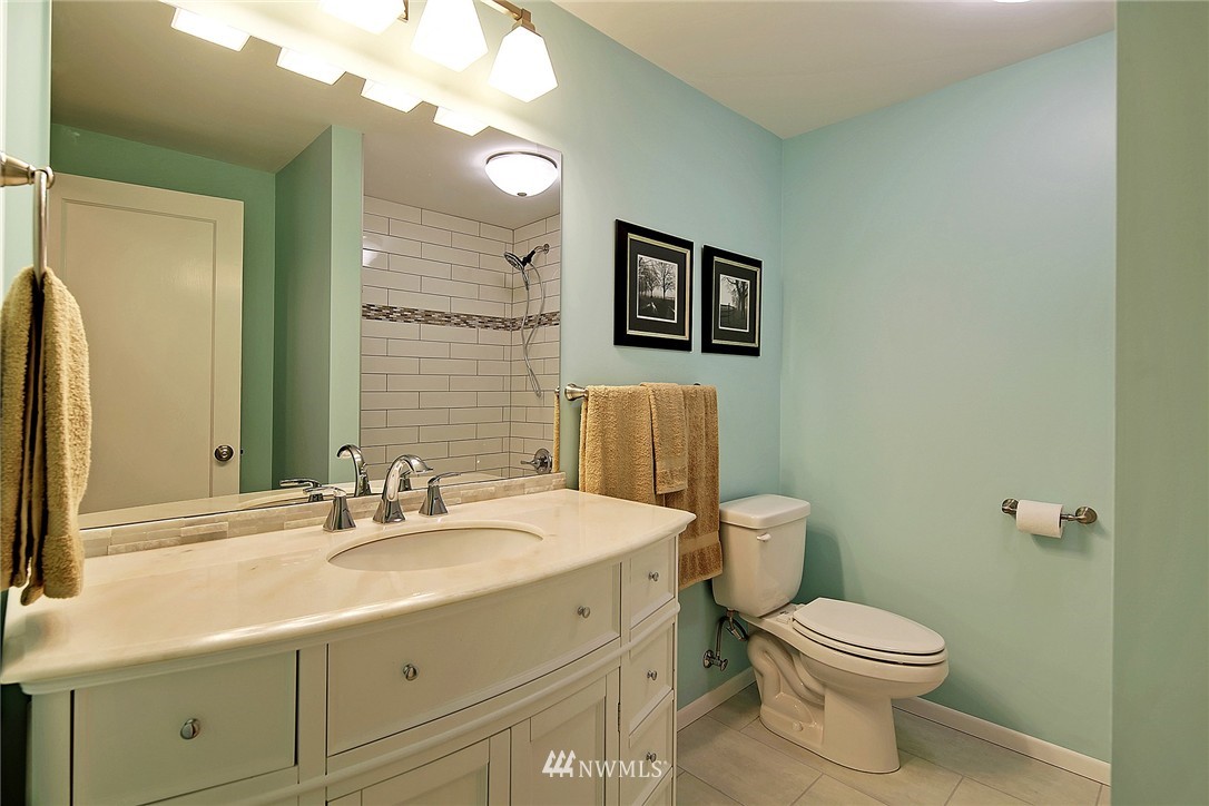 6715 12th Avenue Southwest Seattle, WA 98106 - Photo 16 of 22