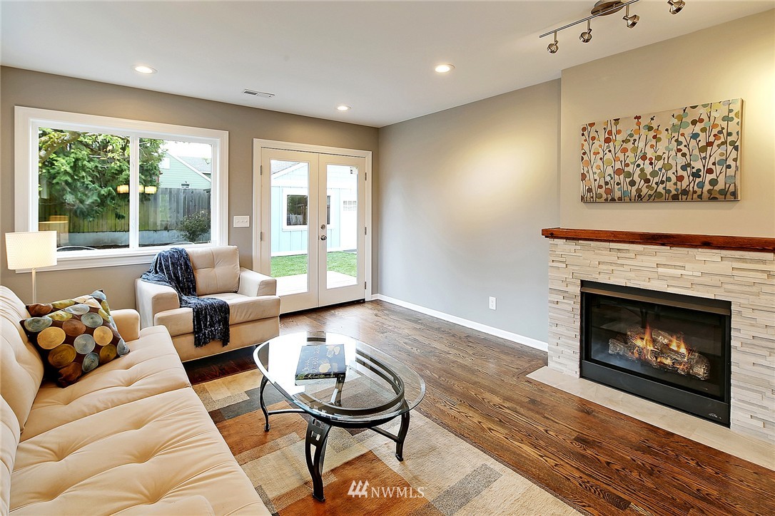 6715 12th Avenue Southwest Seattle, WA 98106 - Photo 10 of 22