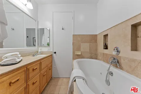 $765,000 | 1271 Stoner Avenue, Unit 103, Los Angeles, CA 90025