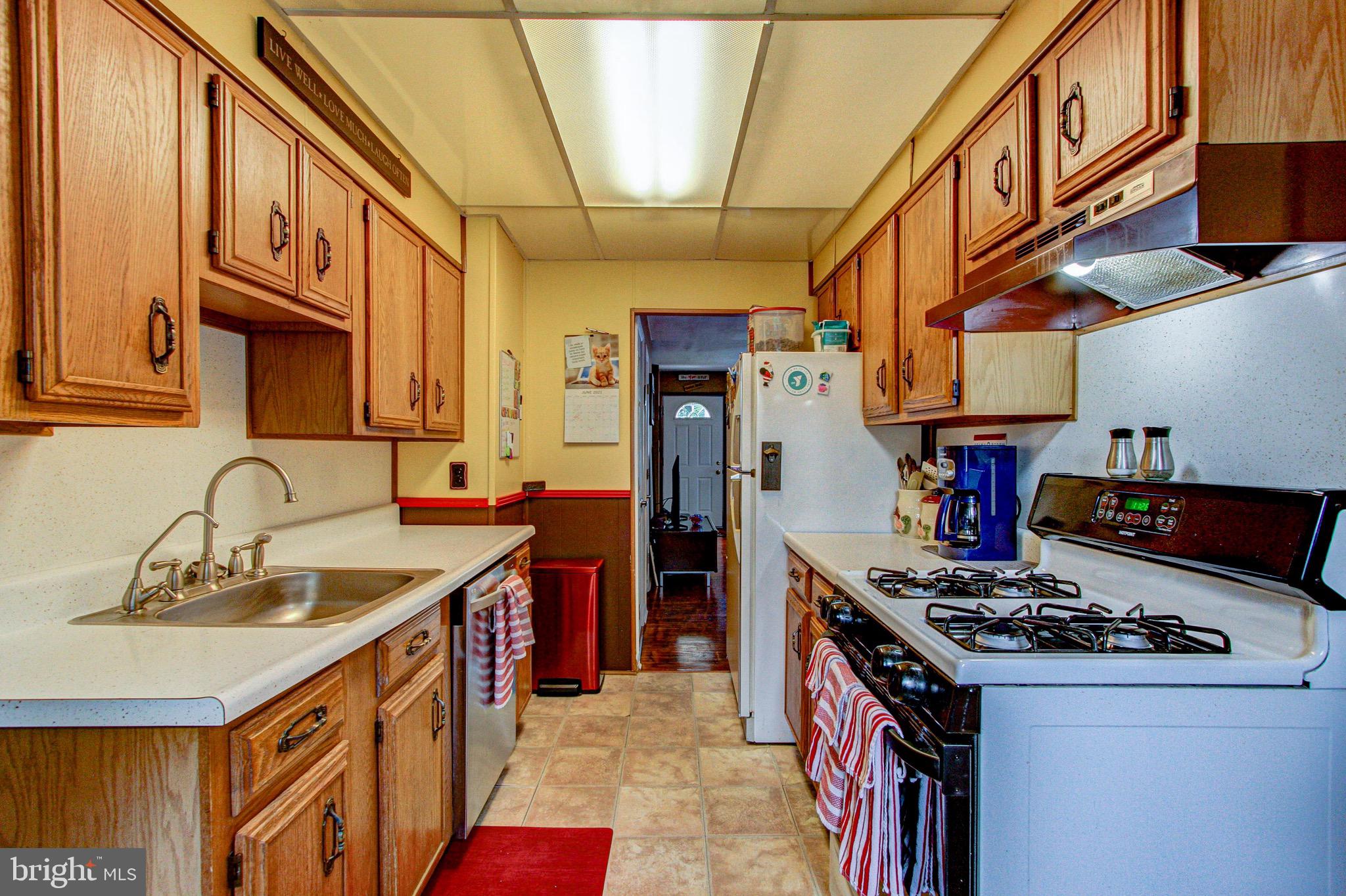 1466 Bluejay Road Abington, PA 19001 - Photo 8 of 27