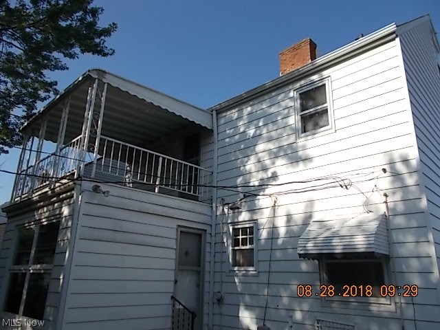 2307 Saybrook Road Cleveland, OH 44118 - Photo 4 of 17