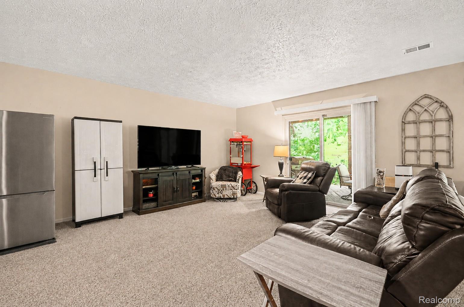 6638 Ridgeview Drive Clarkston, MI 48346 - Photo 18 of 28 lower level family room