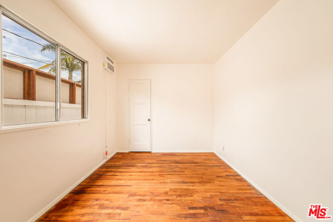 4332 Alla Road Los Angeles, CA 90066 - Photo 17 of 25 a view of a big room with wooden floor