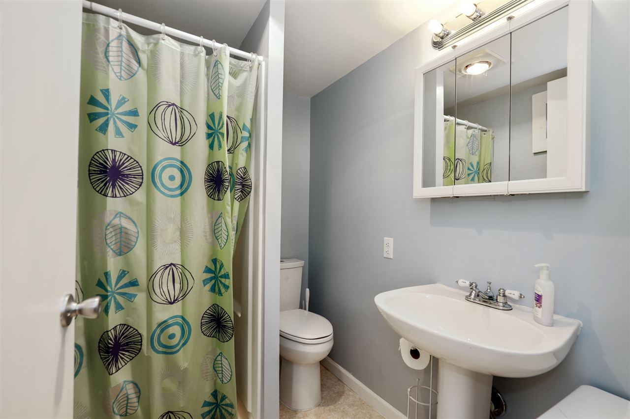 1102 West Hawthorne Road Spokane, WA 99218 - Photo 14 of 20