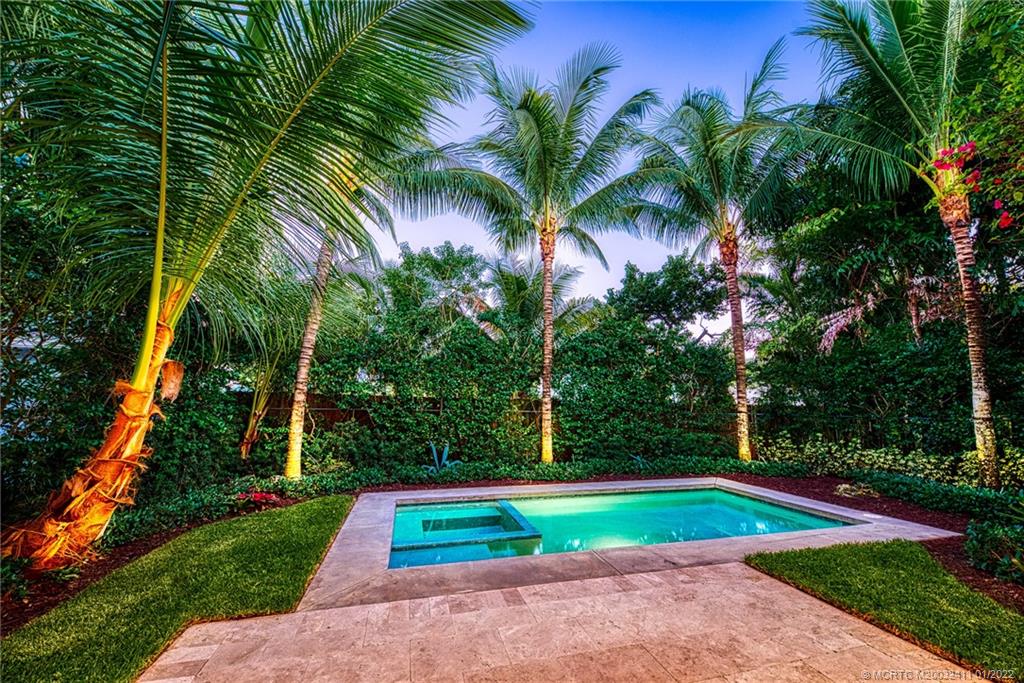 213 Coconut Avenue Stuart, FL 34996 - Photo 3 of 27 Gallery Image 3