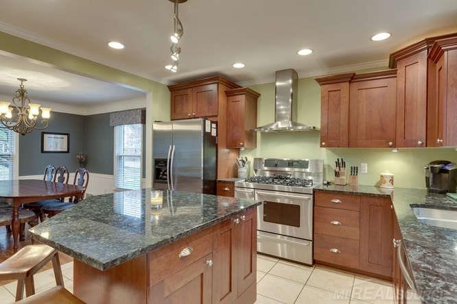 1376 Harvard Road Grosse Pointe Park, MI 48230 - Photo 10 of 32