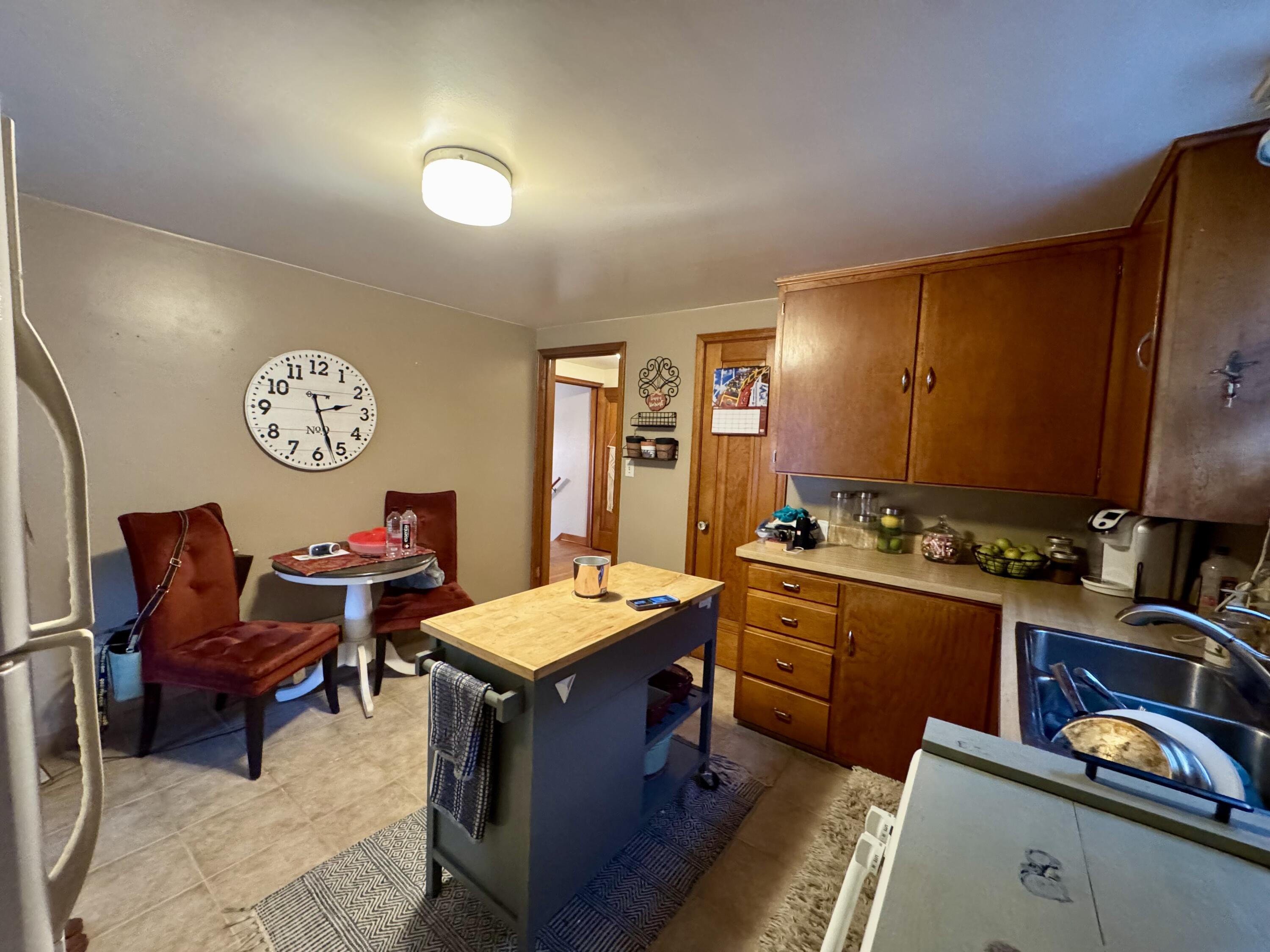 4012 Taft Road Kenosha, WI 53142 - Photo 28 of 34 Upper Kitchen