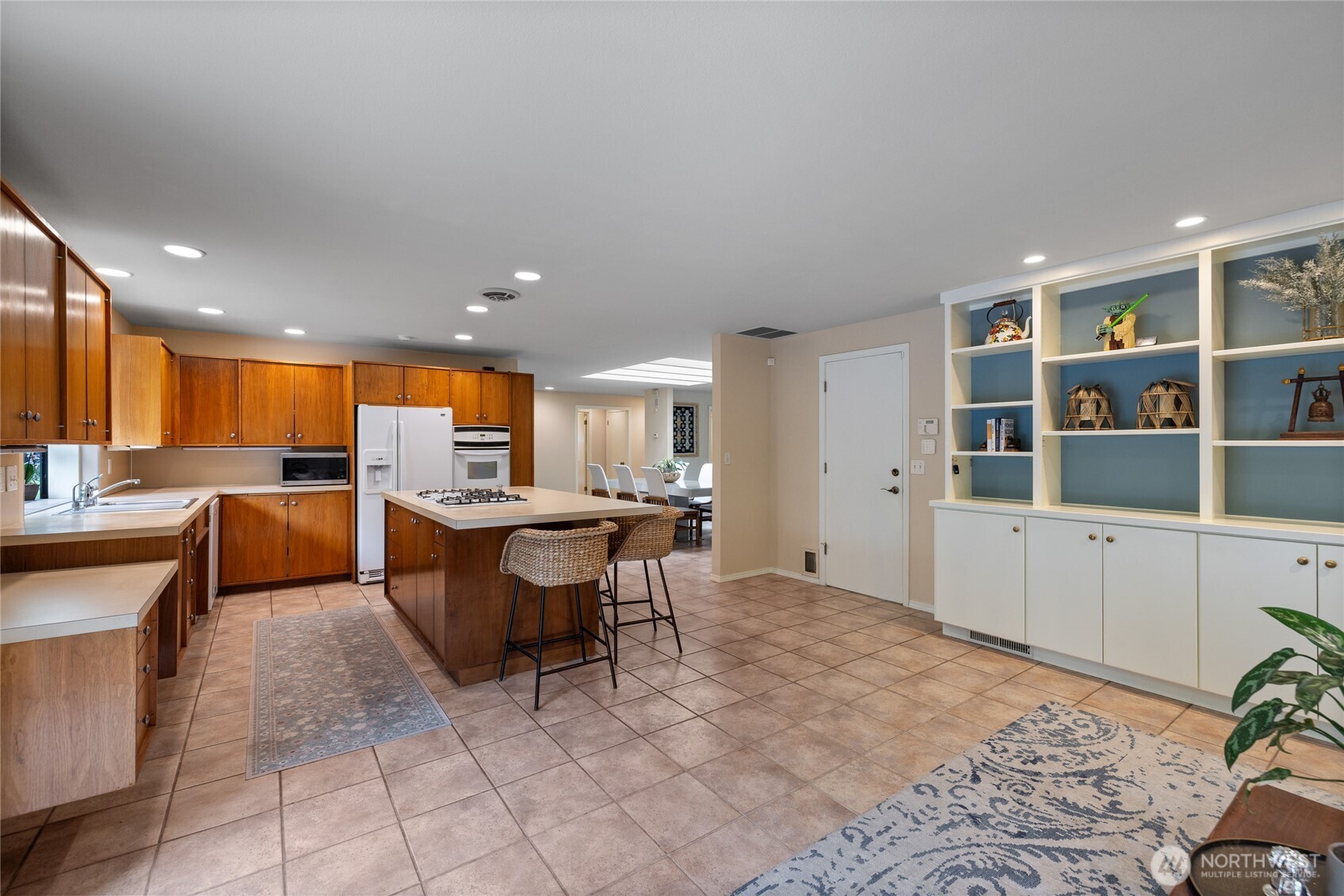 11927 Nyanza Road Southwest Lakewood, WA 98499 - Photo 16 of 40