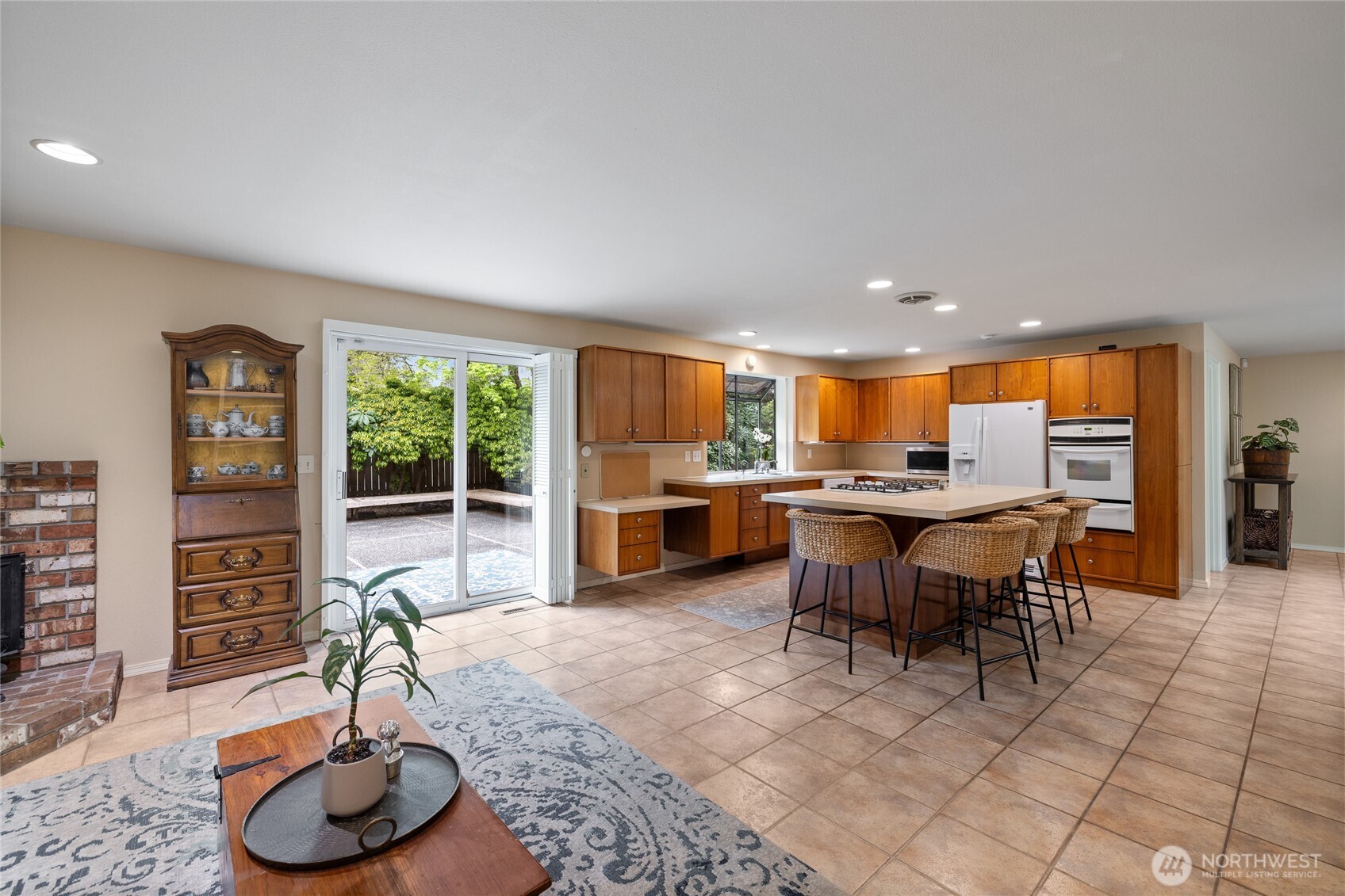11927 Nyanza Road Southwest Lakewood, WA 98499 - Photo 17 of 40
