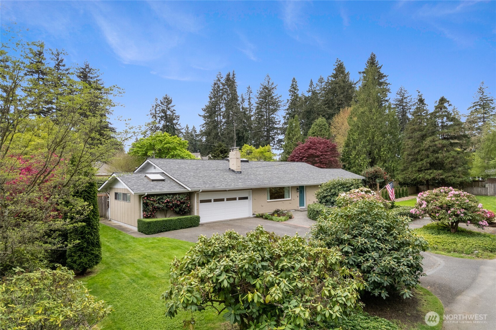 11927 Nyanza Road Southwest Lakewood, WA 98499 - Photo 2 of 40