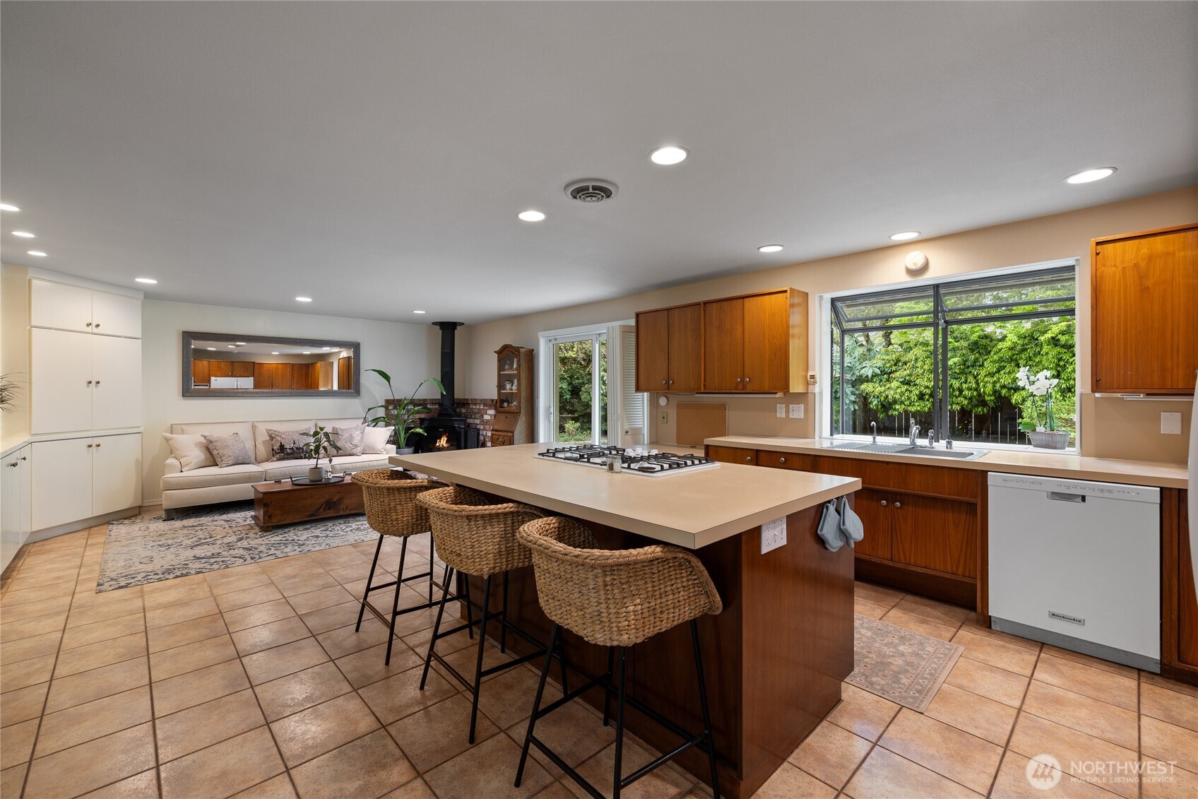11927 Nyanza Road Southwest Lakewood, WA 98499 - Photo 10 of 40