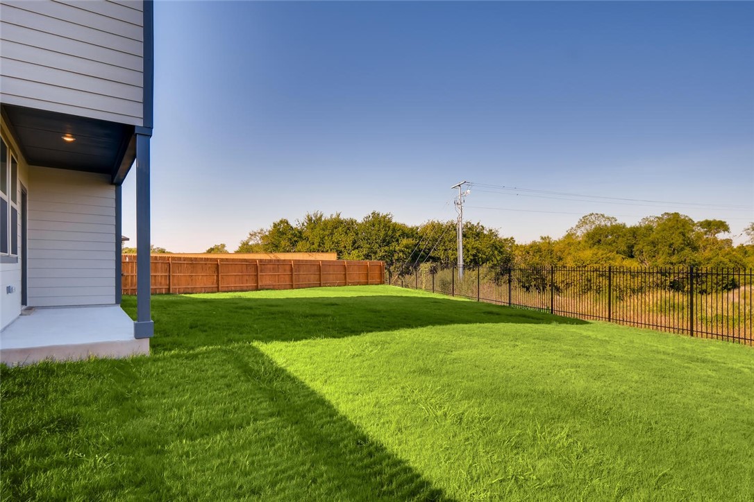 11608 Roxburgh Pass Austin, TX 78754 - Photo 11 of 12