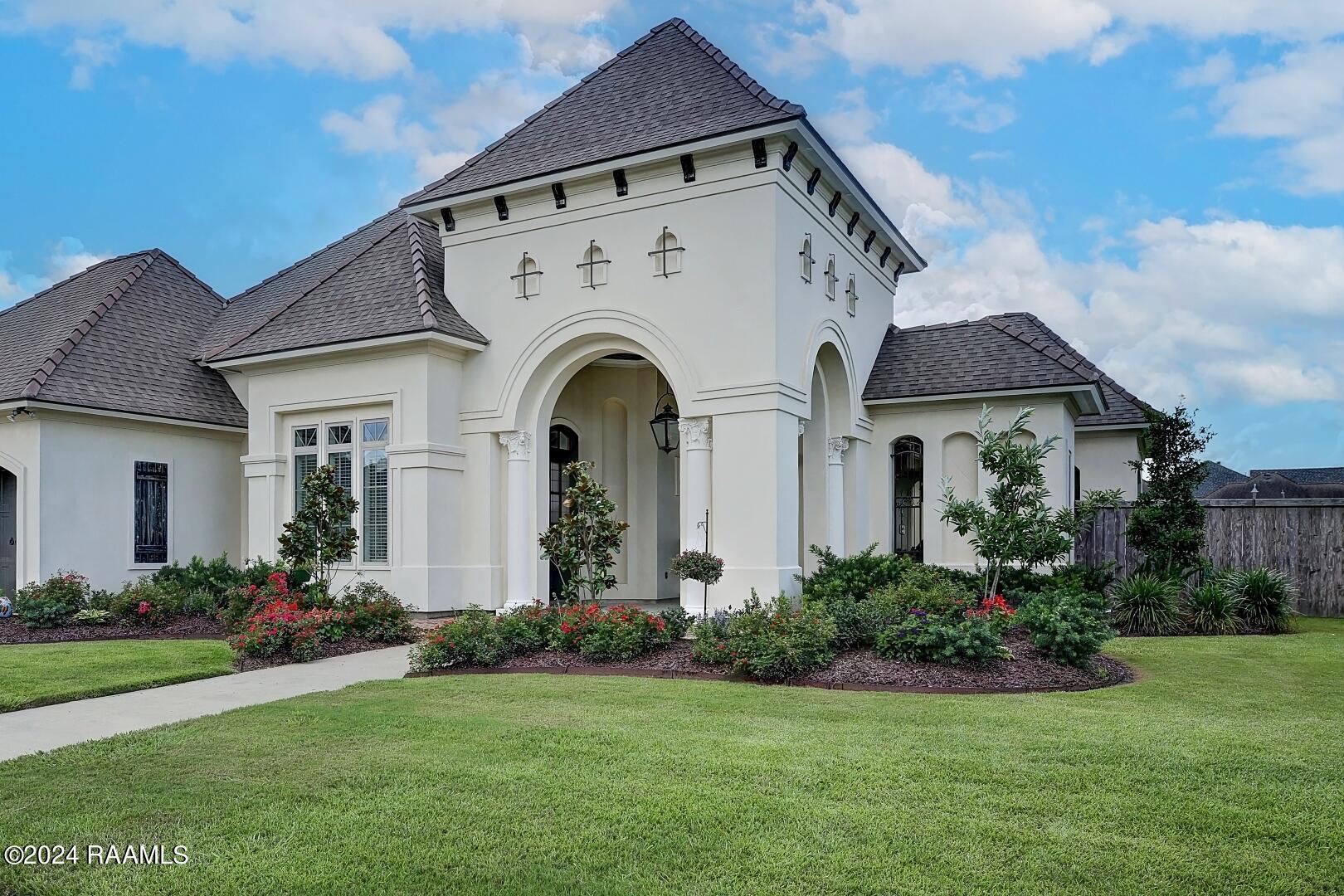 204 Rue De La Rochelle Broussard, LA 70518 - Photo 2 of 36 204RuedulaRochelle-3