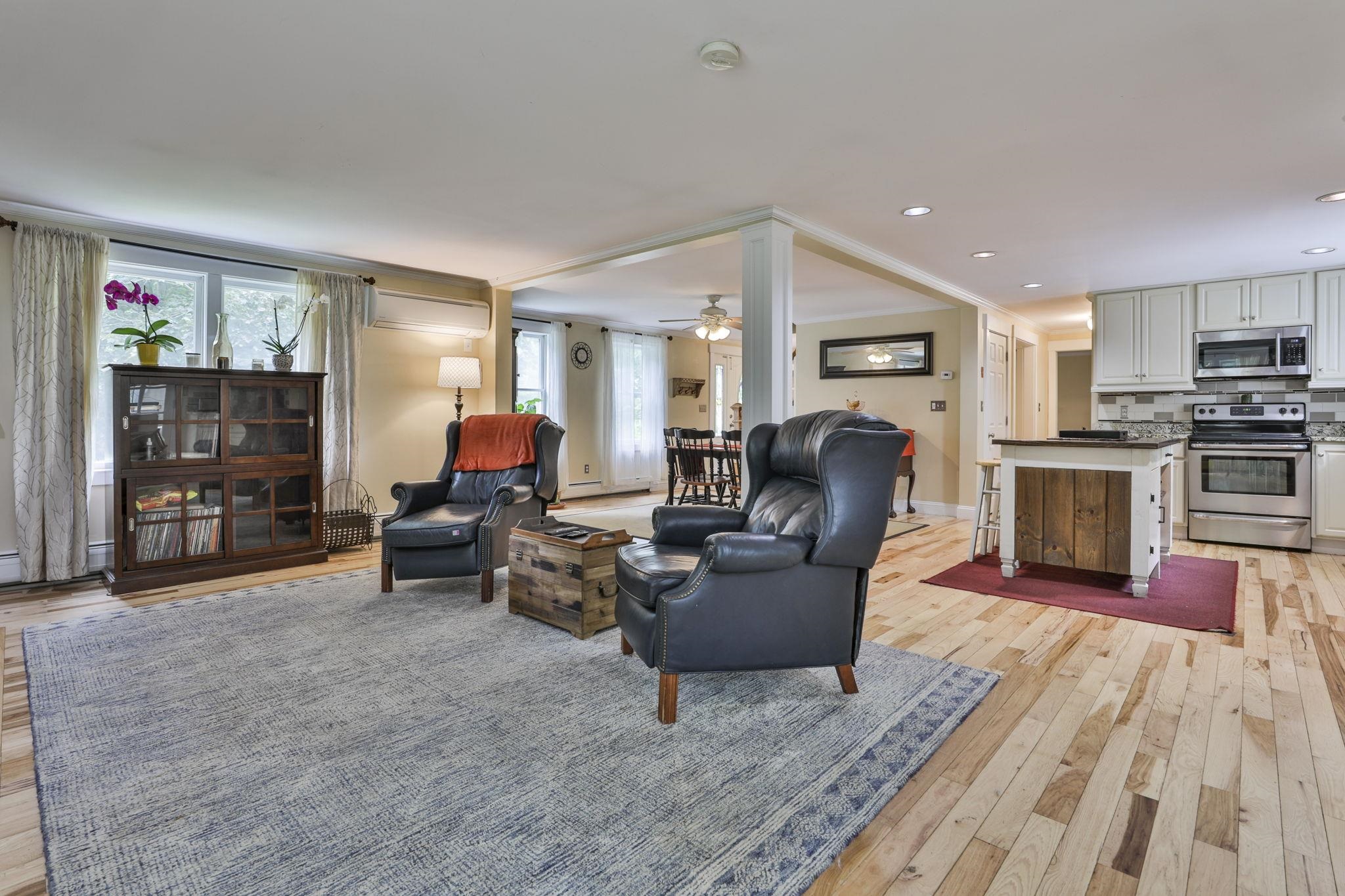 1 Deer Run Road Windham, NH 03087 - Photo 3 of 38
