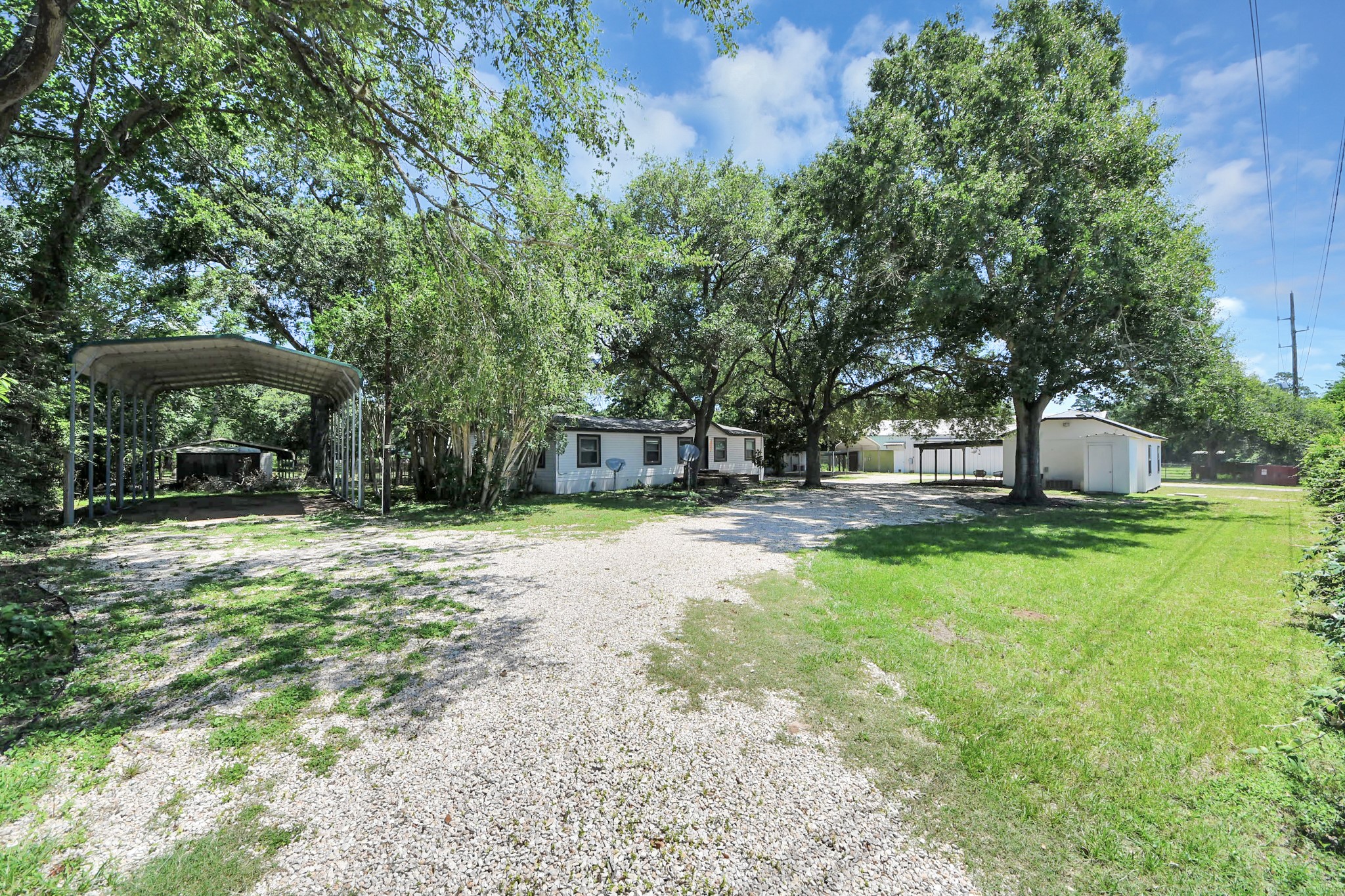 28222 Margerstadt Road Waller, TX 77484 - Photo 49 of 50 Long private driveway welcomes you home while providing ample parking and easy access.