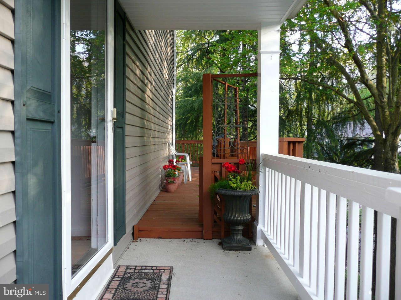 5952 Powell's Landing Road Burke, VA 22015 - Photo 2 of 25 Exterior (General)
