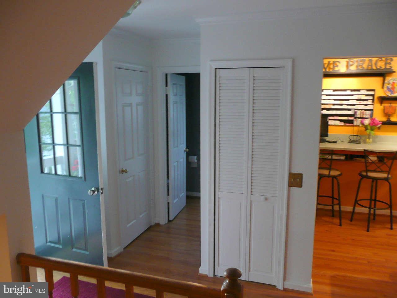 5952 Powell's Landing Road Burke, VA 22015 - Photo 11 of 25 Interior (General)