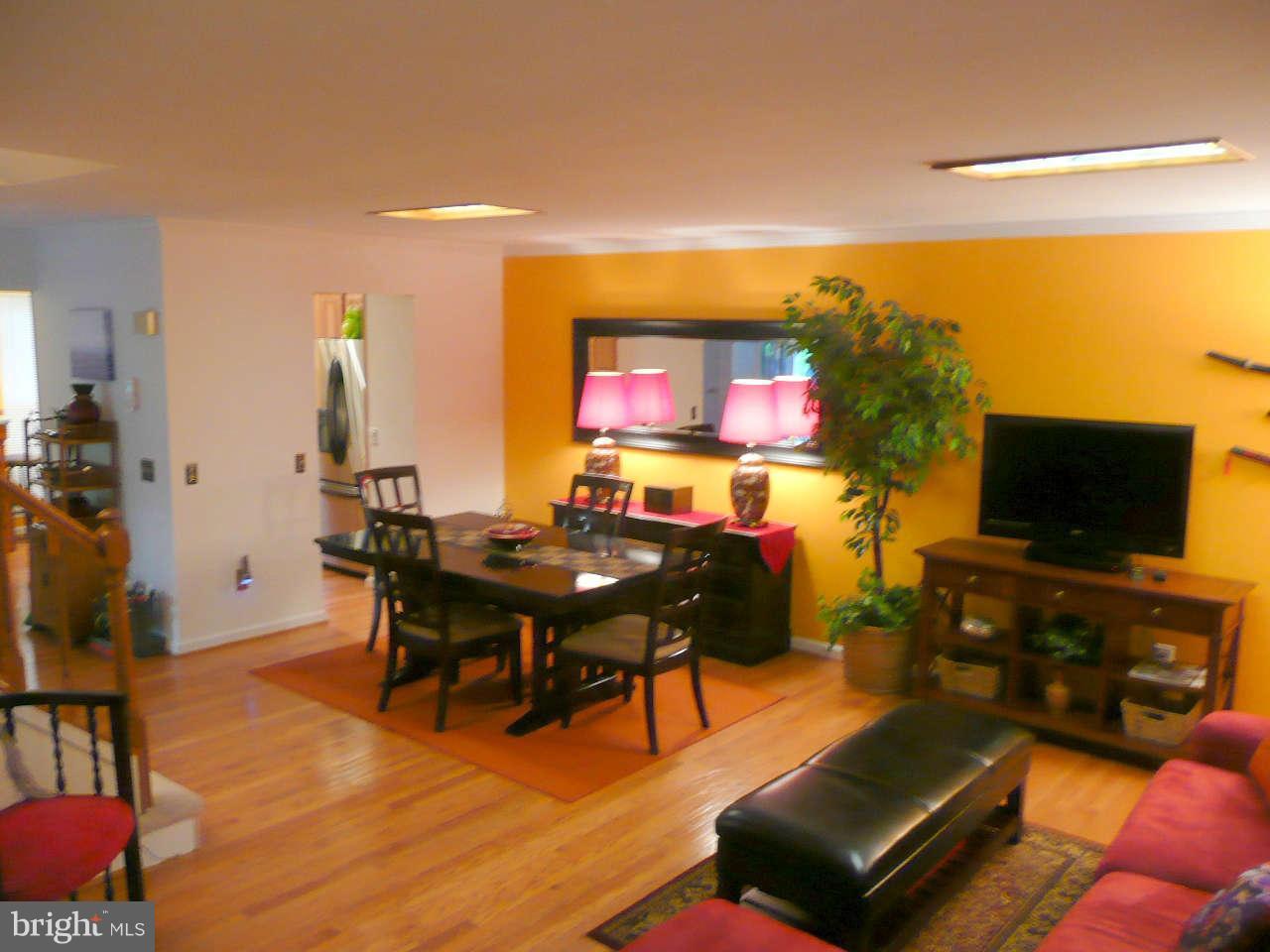 5952 Powell's Landing Road Burke, VA 22015 - Photo 14 of 25 Dining Room