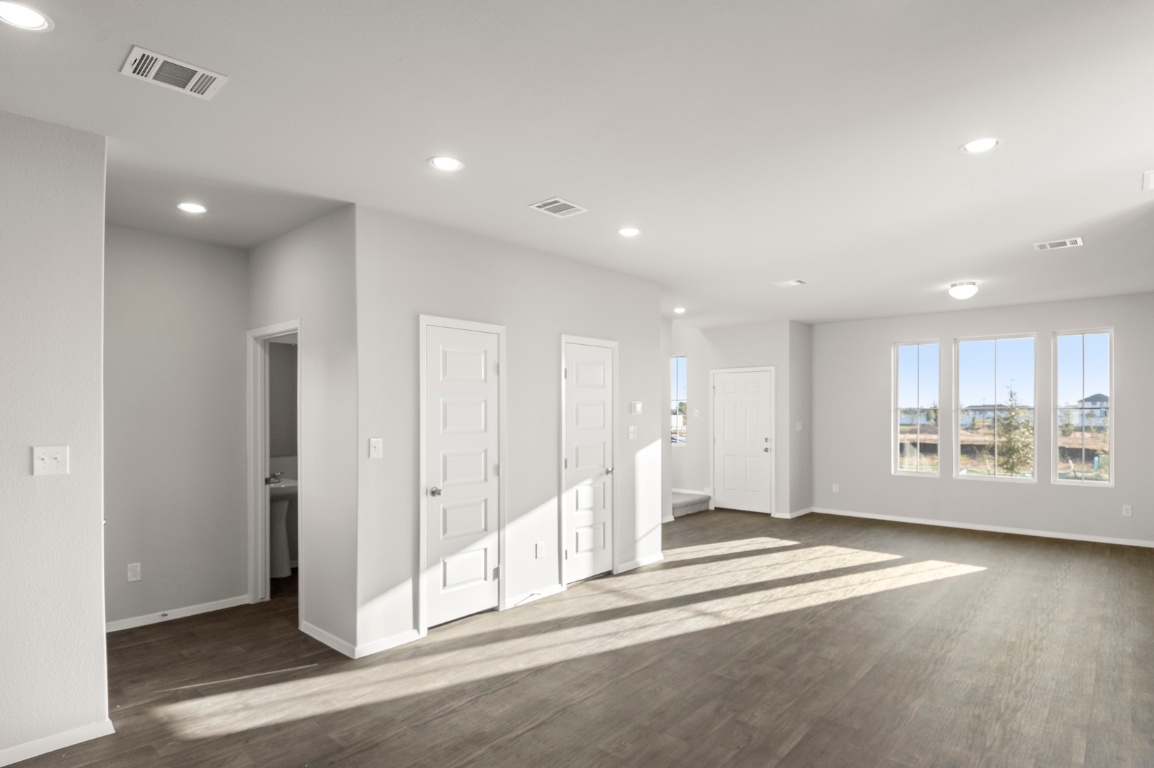 127 Summer Drive Elgin, TX 78621 - Photo 17 of 33