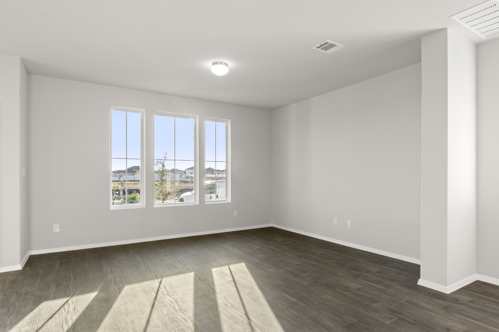 127 Summer Drive Elgin, TX 78621 - Photo 6 of 33