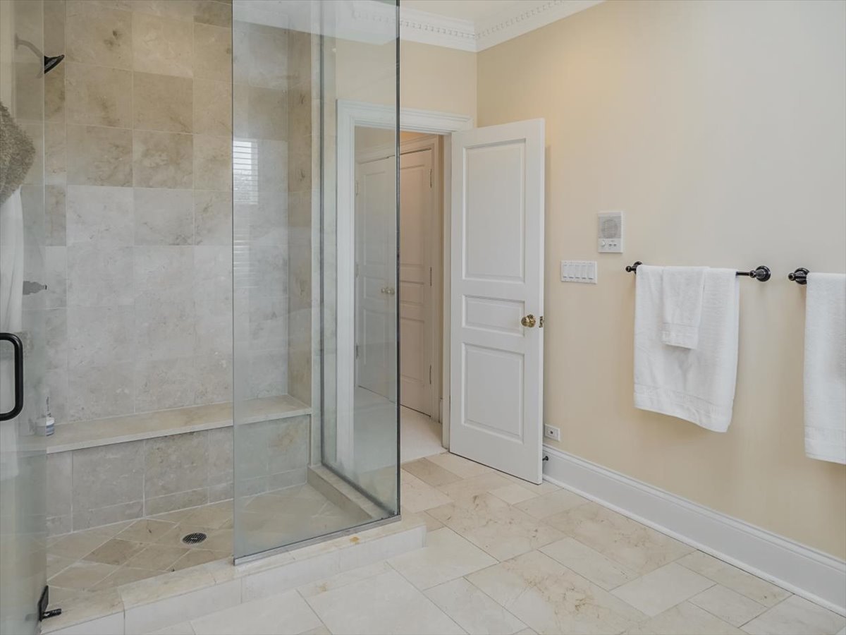 8010 Greenbriar Court Burr Ridge, IL 60527 - Photo 29 of 57