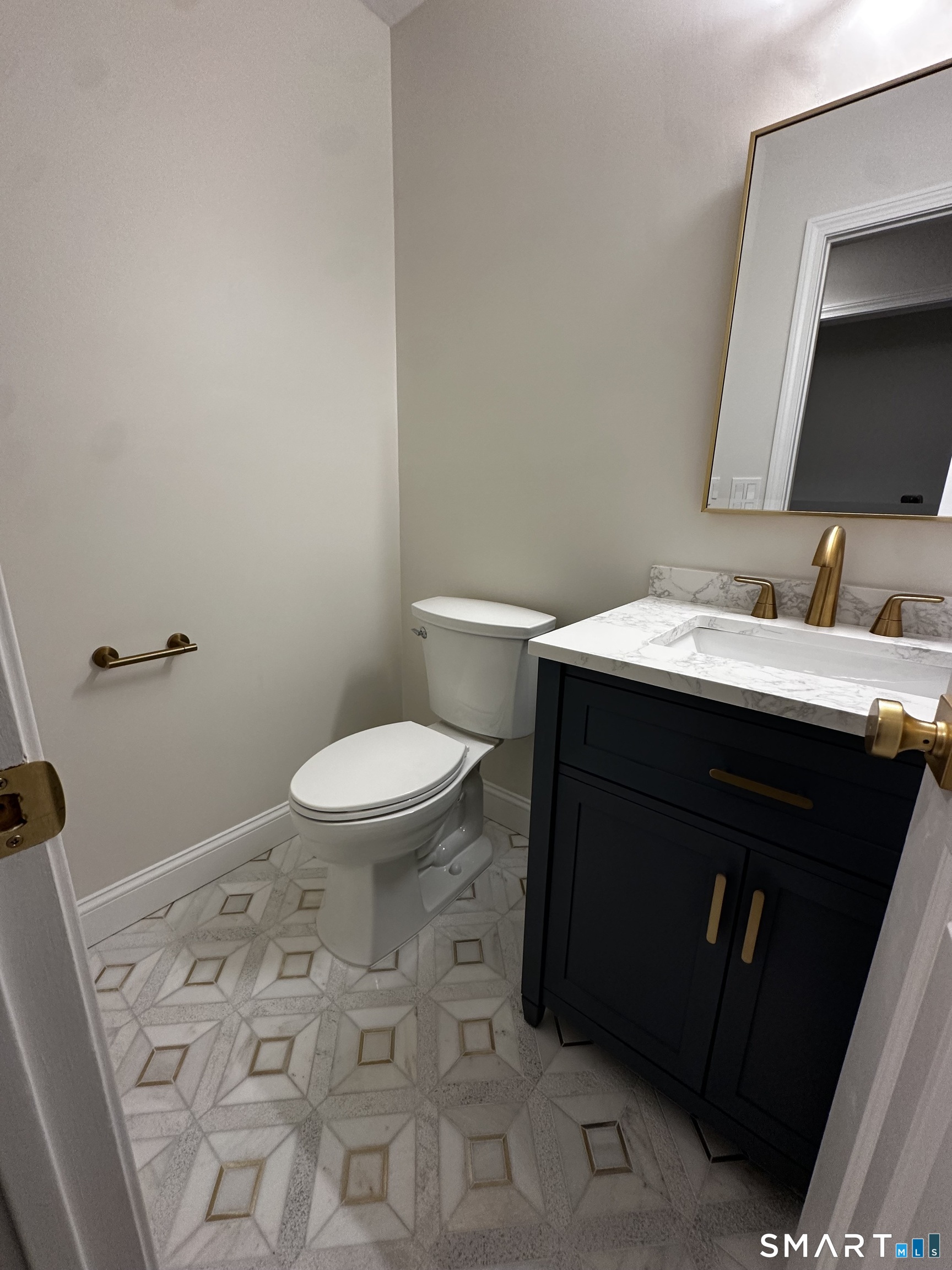 12 Canterbury Road, Unit 12 Hamden, CT 06514 - Photo 20 of 29 Gallery Image 20