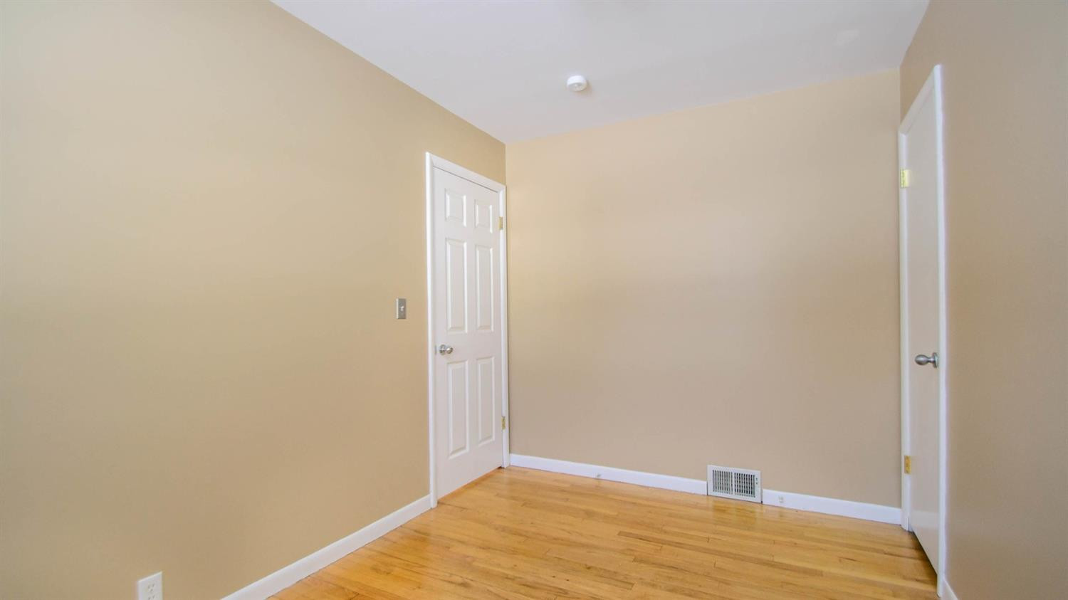 3241 Springbrook Street Ann Arbor, MI 48108 - Photo 18 of 29 Photo 18