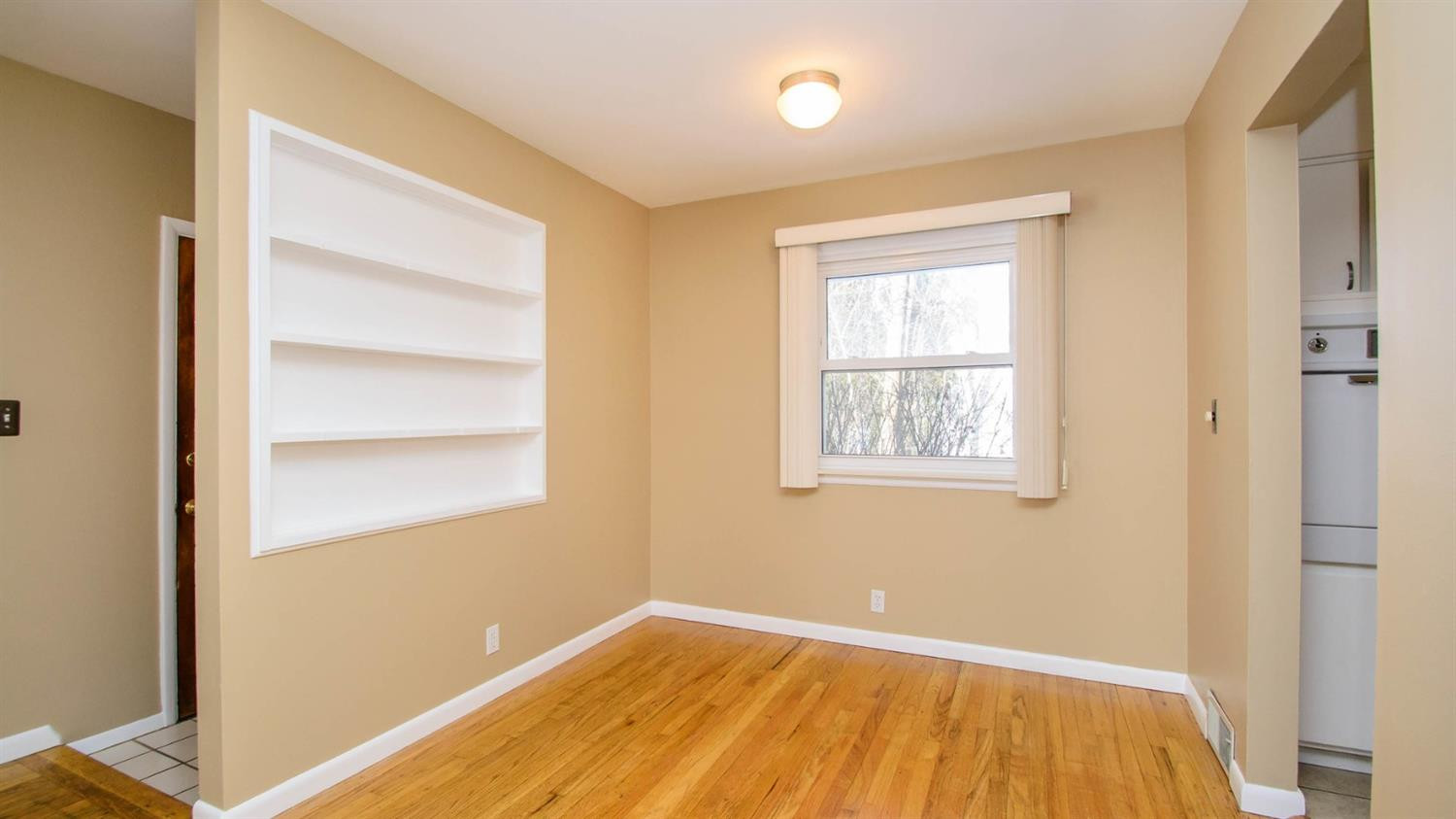 3241 Springbrook Street Ann Arbor, MI 48108 - Photo 3 of 29 Photo 3