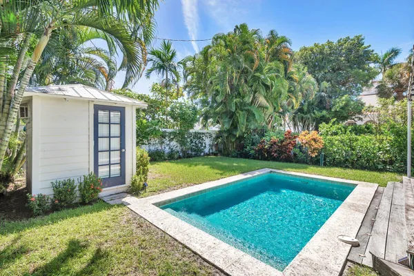 $15,000 | 231 Cocoanut Row, Palm Beach, FL 33480