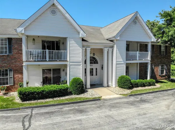 $157,500 | 3621 Tracey Rich Rd Street, Unit 1A, St. Louis, MO 63125