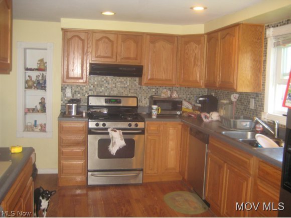 9365 Hebron Road St. Marys, WV 26170 - Photo 3 of 15 Kitchen