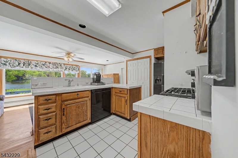 55 Intervale Road Boonton, NJ 07005 - Photo 7 of 40