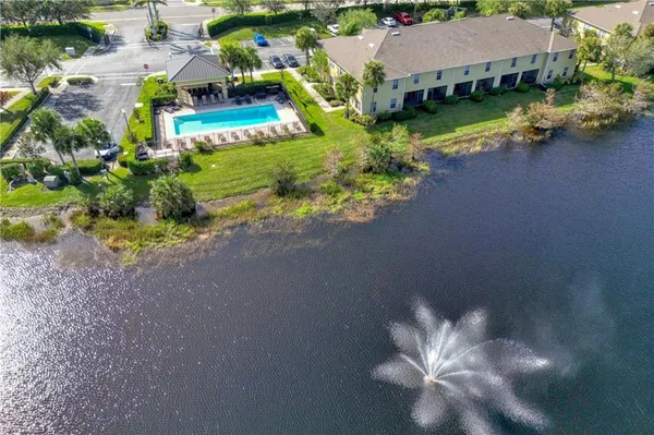 $2,000 | 9093 Gervais Circle, Unit 1906, Naples, FL 34120