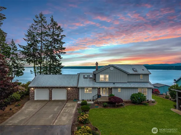 $1,100,000 | 112 Wildwood Shores, Brinnon, WA 98320