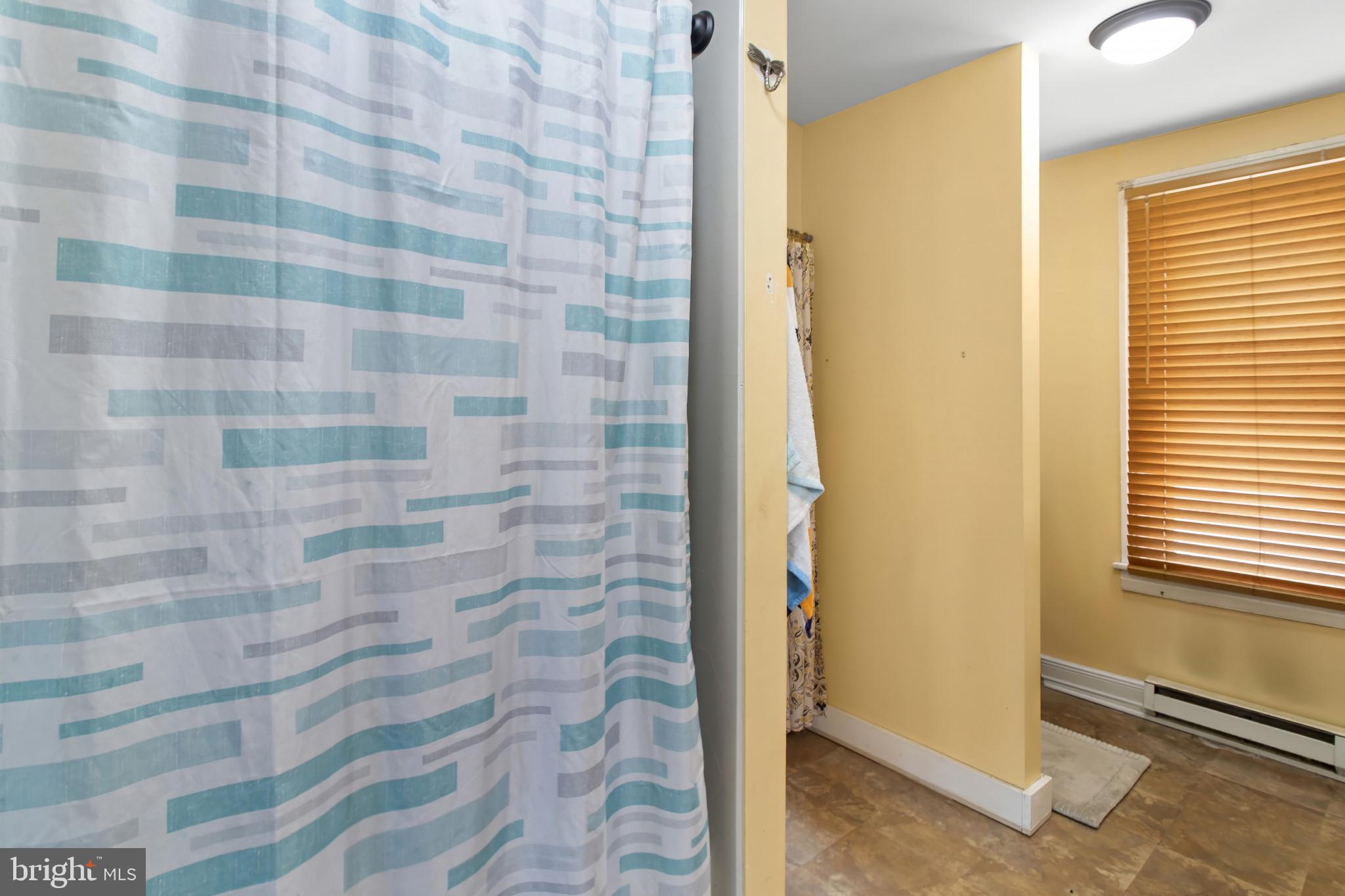 702 West Main Street Waynesboro, PA 17268 - Photo 20 of 32 a bathroom with a shower