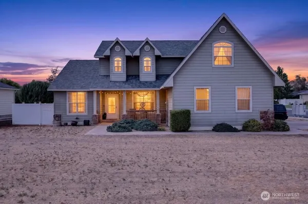 $439,900 | 600 Bluff W Drive, Moses Lake, WA 98837
