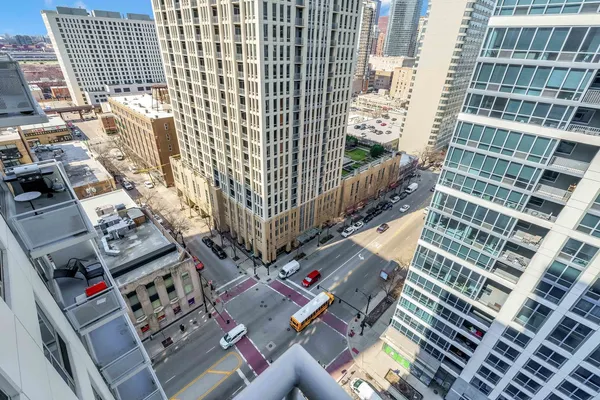 $387,000 | 1305 South Michigan Avenue, Unit 1506, Chicago, IL 60605