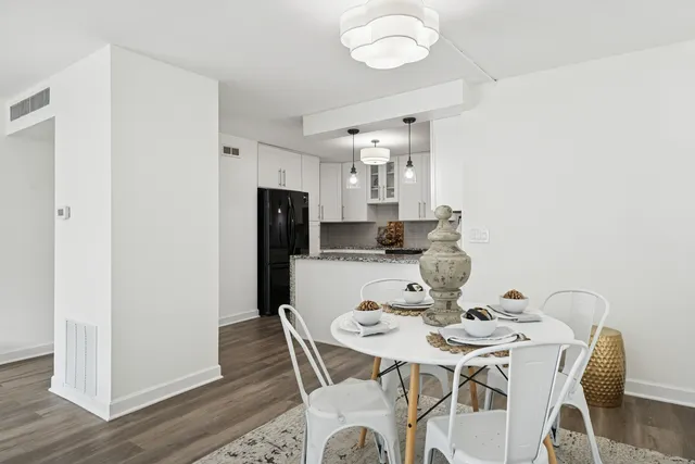 $389,900 | 6033 North Sheridan Road, Unit 36G, Chicago, IL 60660