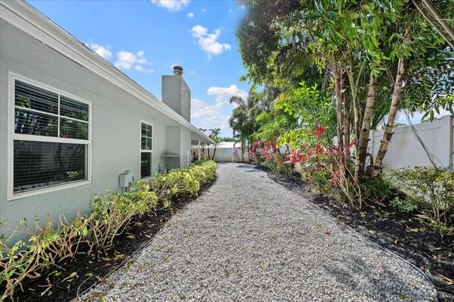 $895,000 | 19787 Hibiscus Drive, Jupiter, FL 33469