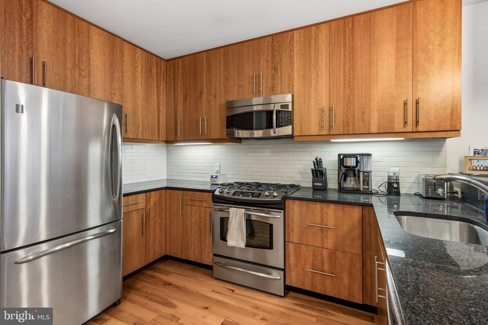 1425 Locust Street, Unit 4E Philadelphia, PA 19102 - Photo 9 of 26