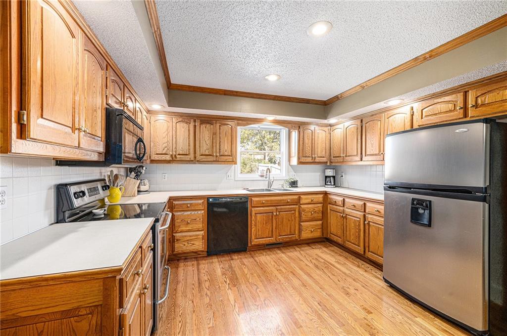 3542 Northeast Rock Creek Drive Kansas City, MO 64116 - Photo 5 of 23